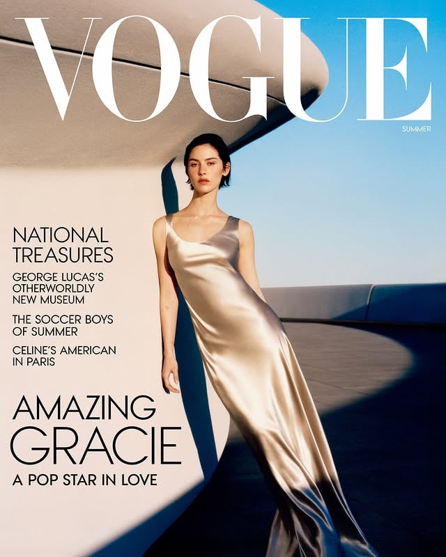 I’m on the cover of @voguemagazine 🍷
Thank you so much for your time and for your writing @brittanyspanos I loved hanging out with you
@sergiokletnoy @sammysuss @chloemalle Anna, Thank you for trusting me to do this. I can’t believe it…
@larissahofmann You’re so insanely good at your job and I hope we get to do it all again someday 
@jordenbickham @emikaneko @tamastuzes @1.800.nailme Thank you for making me feel so good in my skin 
@patienceharding Thank god for you always