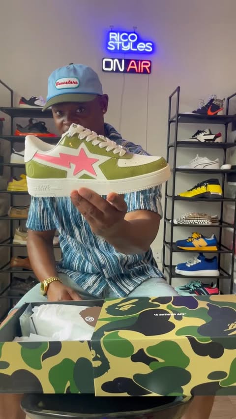 A BATHING APE BAPE STA ICON M2 sneakers - GREEN + on feet 
 
#dallas #bapesta Air Force 1 Nike
#summervibes☀️ #fashioninspo 
#streetwear Texas Houston