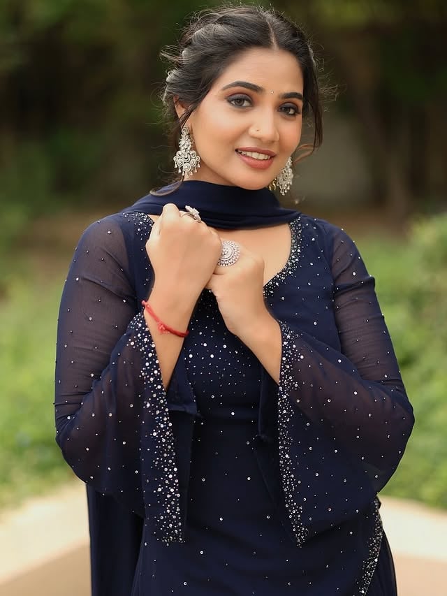 “Flaws and all, I’m still magic.”✨ 🤍🧿

Costume @camellia_dezigns 
Makeup @iniyamakeover 
Jewels @new_ideas_fashions 
Photography @sat_narain 
Hairstyle  @glamup_by_kousi 

#behappy #bepositive #smile #love