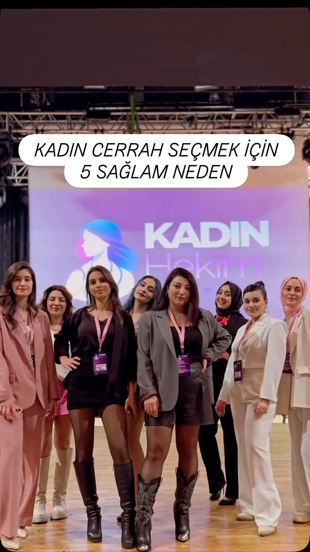 Sorarım size: Ütünün fişini çekip çekmediğini evden çıkmadan 2 kez kontrol eden kadın, ameliyat yaparsa sonuç nasıl olur? Önce ben bilimselini söyleyeyim: Kadın cerrahlarda komplikasyon riski nispeten daha düşük bulunmuştur. Aşırı detaycılık ve teyit gereksiniminden olsa gerek. Daha iddialı ya da komik görüşler varsa alırım. Devamı gelsin isteyen yoruma bişey yazsın. Ne yazdığı farketmez. Algoritma için lazım dediler.#KadınCerrah #KadınSağlığı #Jinekoloji #kadın #doktor by @tipfakcom